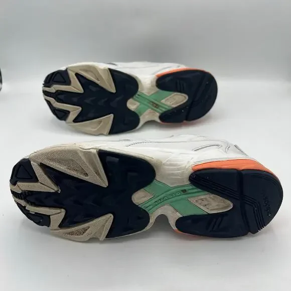 Adidas sneakers size 8 - Picture 5 of 6